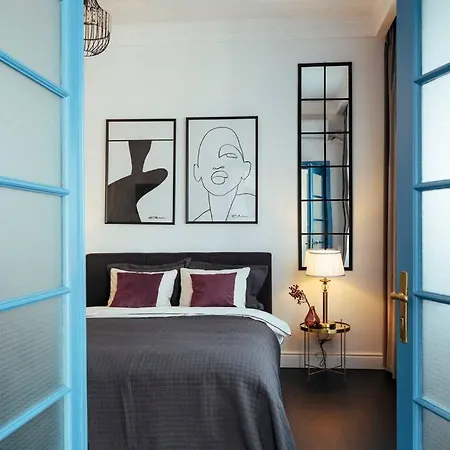 Sunset Terrace In The Old Town アパート ブカレスト