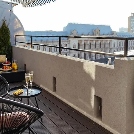 Sunset Terrace In The Old Town Apartment