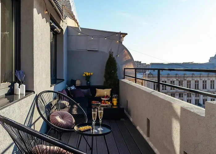 Sunset Terrace In The Old Town * Bukurešť