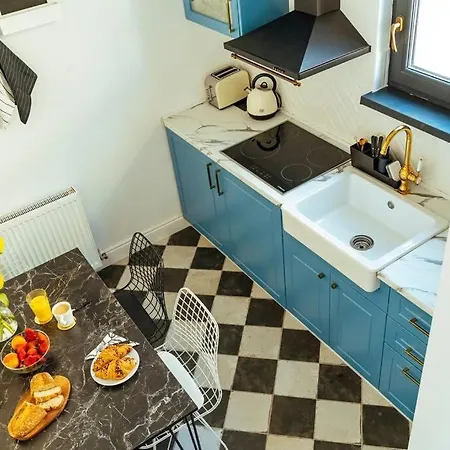 Sunset Terrace In The Old Town דירה *