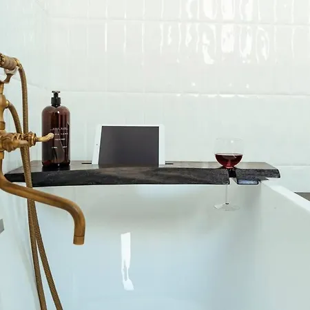 Sunset Terrace In The Old Town דירה